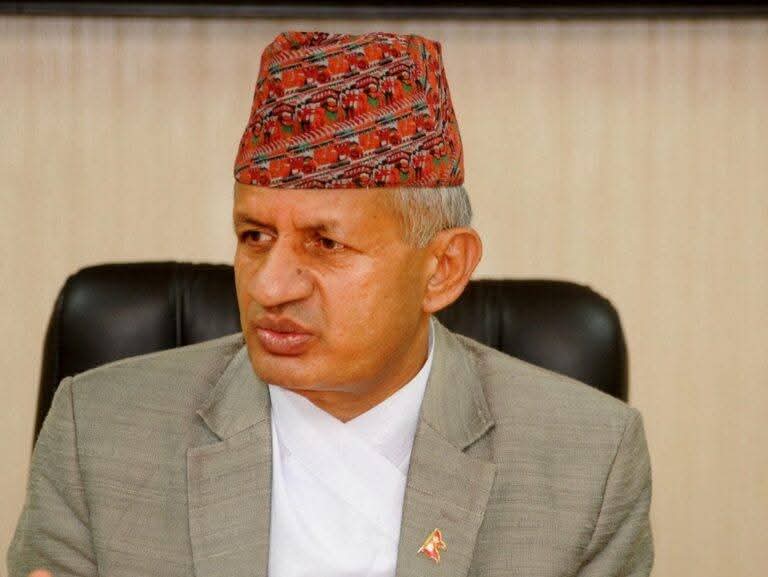 शिक्षक आन्दोलन क्रमशः जटिल र विचलित हुन थाल्यो, माओवादीले आगोमा घिउ थप्याे