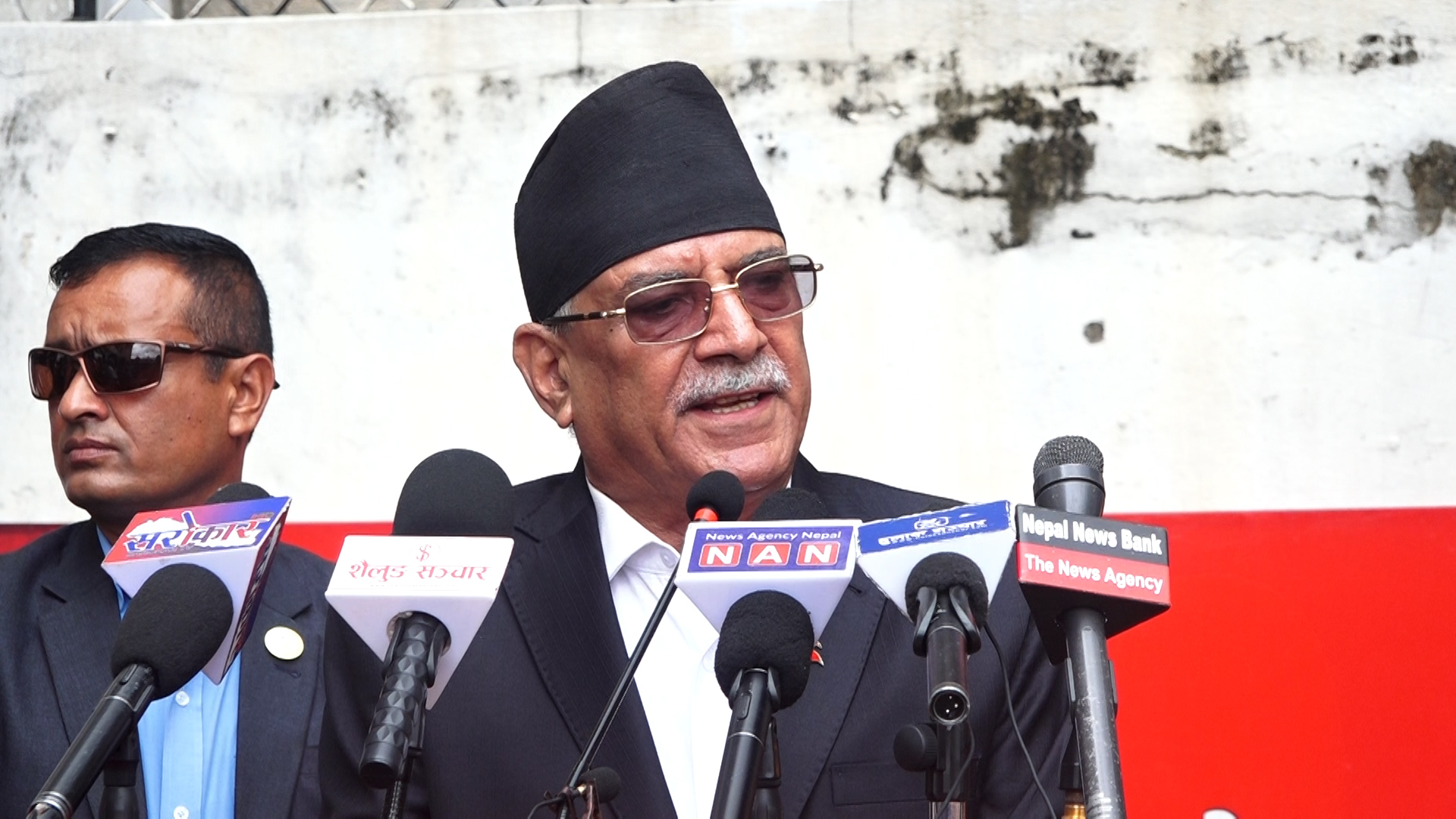 नयाँ विद्रोहबाट प्रतिक्रियावादीलाई परास्त गर्ने तयारीमा प्रचण्ड