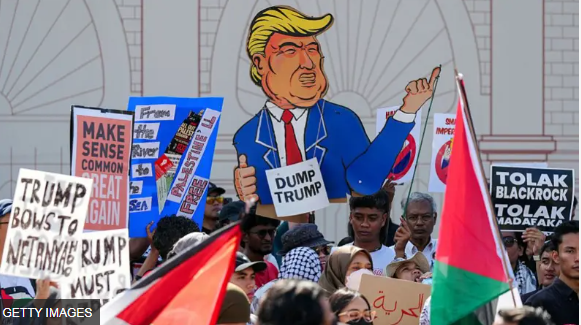 मलेसियामा ट्रम्पकाे विरोध प्रदर्शन र नाराबाजी